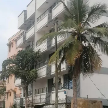 Lux Suites Carina Studio Apartments