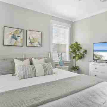 30A Emerald Waters by Avantstay Pool + Bikes + Bonfires Rooms