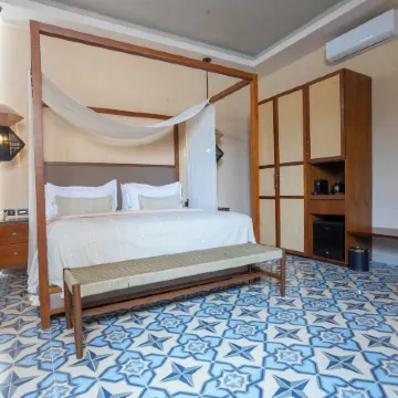 Adoro Hotel Boutique