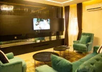 풀블리스 호텔 앤 스위트