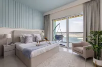 Maison Privee - Waterfront Living w/ Unparalleled Sea and Palm Vws Hotels in Dubai