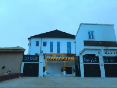 HP LUXURY HOTEL and SUITES Hotéis em Agbor