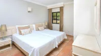 Alfagar Village Hotels in Olhos de Água