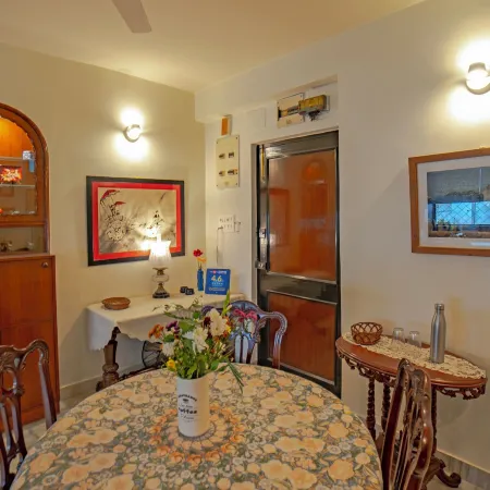 Yellowbrick - Calcutta's Freshest BnB Отели рядом с достопримечательностью «Храм Бирла»