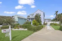 Heated Pool Tiki Lounge Steps to Beach Games