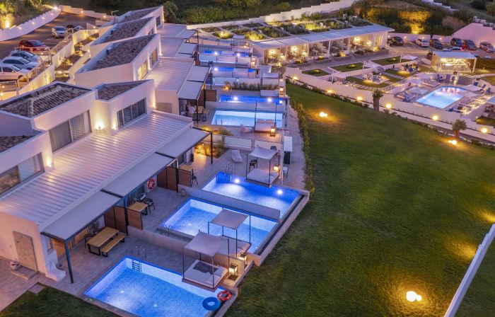 Villa d'Oro - Luxury Villas & Suites