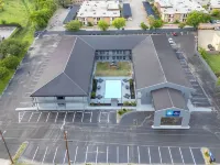 Days Inn by Wyndham San Antonio Near Lackland AFB Hotels near Acme Park