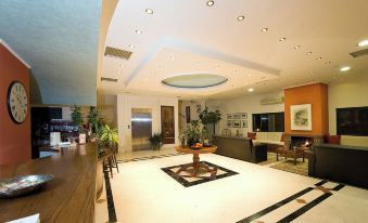 Agriani Hotel