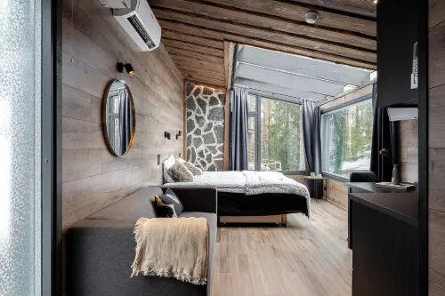 Private & Cozy Suite with lake views