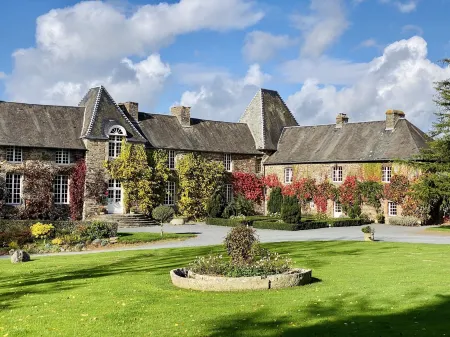 Le Château de la Roque Hôtels