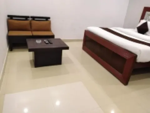 The Rich Hotel