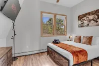 NEW! Relax&Play: HotTub/FirePit/Game Room Paradise