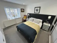 Quaint Traditional Cottage With Modern Interior, Drumnadrochit, Loch Ness Hotels near The Loch Ness Centre