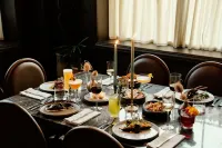 The Manchester Hotel - breakfast