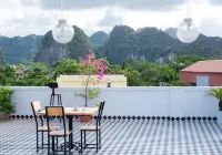 Della Luna Tam Coc