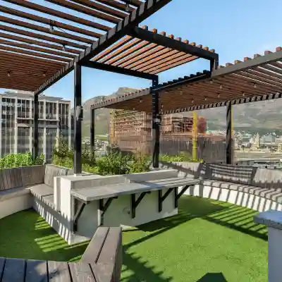 The Duke Luxury Apartments Hotel Exterior