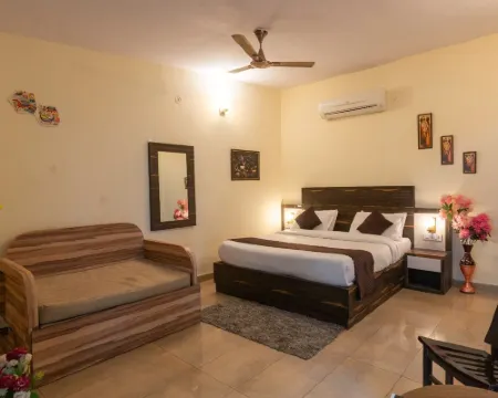 Corbett Evergreen Resort Hotels in Ramnagar