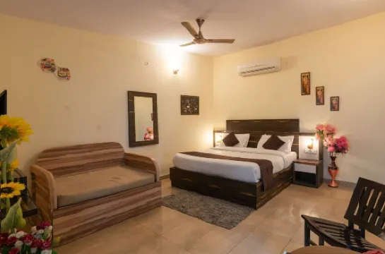 Corbett Evergreen Resort