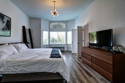 Monthly  1 Story, 3 Bdr Gorgeous Home Summerlin Pet Friendly Hotels in Summerlin-Northwest Las Vegas