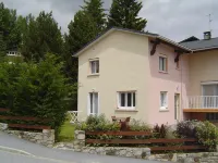 Independent single storey studio in Villa.