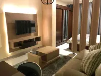 Luxurious studio 13 mins to downtown - few steps to great foods, cafes, shops