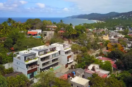 Luxury Penthouse Condo steps to the beach and town