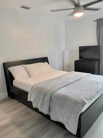 Spacious Miami House/5 mins from Marina/Ocean/Pool/Tennis