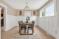 NEWLY REMODLED 3BD Home Walk To ProMedica Hospital