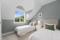 Sandy Jandal Cottage 3-5 bed with Annex - Russell Cottages Collection