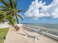 Luxurious Oceanfront Villa + Pool l Casa Blanca