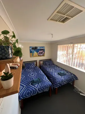Tupper Retreat - Modern 3 Bedroom 2 bathroom home with ALL amenities!! Các khách sạn ở Kalgoorlie