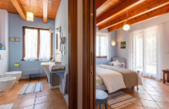 Il Laghello Wood House