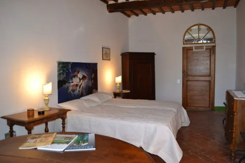 Apartment with access to pool in the annex of an 18th-century villa