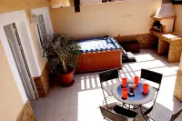 3 Bed, 2 bath house - great location & views - Hot Tub, BBQ, FIBRE Wifi, SKY Hotel a Caleta De Fuste