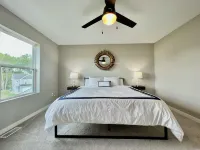 Spectacular Cedar Falls Townhome!