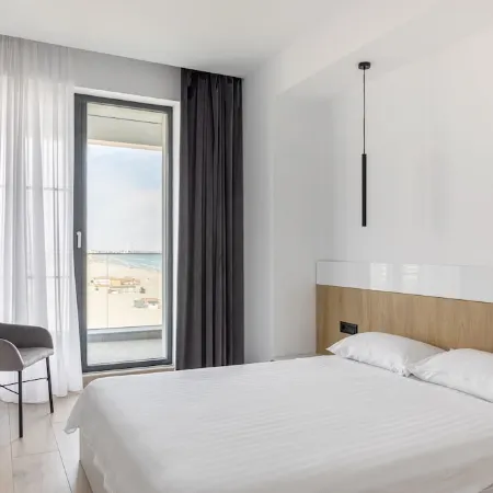 Sea View 2 bedroom Apartament located in Mamaia Nord