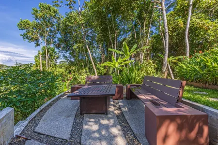 Encantada- Brand New Villa, Truly Spectacular with Mountain and Ocean Views