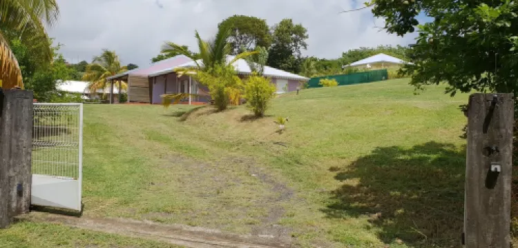Villa with Pool F2 south Martinique between mountain and sea