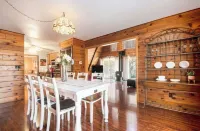 Cozy Apline Cottage-perfect getaway for year-round fun