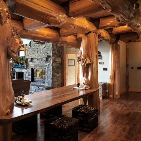 Luxurious Mountain View Paradise with Hot Tub