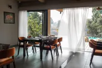 Outpost 12 - A Sinali Experience - Kanha Hotel a Mandla