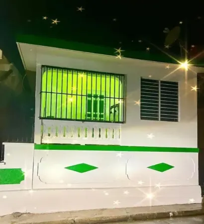 Casa Emerald, by the beach.