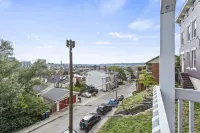 Sweeping Views in Bright and Spacious Loft in OTR