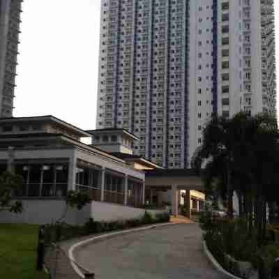 Spacious 2-BR Condo @ Grass, Quezon City Hotel Exterior