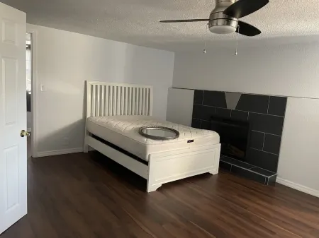 Lovely 4-bedroom house with fitness room, WiFi in Port Richey