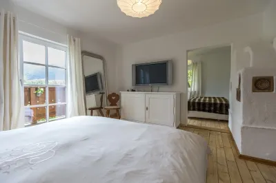 Chalet Foresthouse, Chalet, only 25 minutes to Salzburg, garden, sauna, whirlpol Hotels near Bluntautal Valley