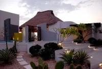 Private Luxurious Resort Right on the Ocean - Casa De Los Sueños