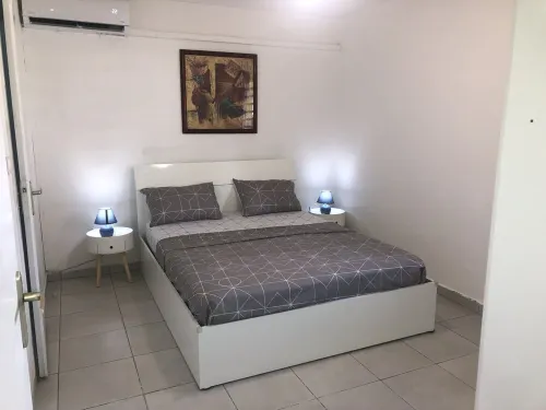 Magnificent bright apartment near the beach