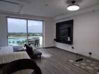 Playa Blanca Resorts Completely Renovated Condo Luxury Resort, Top Floor 626 โรงแรมใน