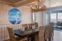Oceanfront Beauty 6 KING beds/6 baths! Big Pool and Volleyball Court. or Pickle?